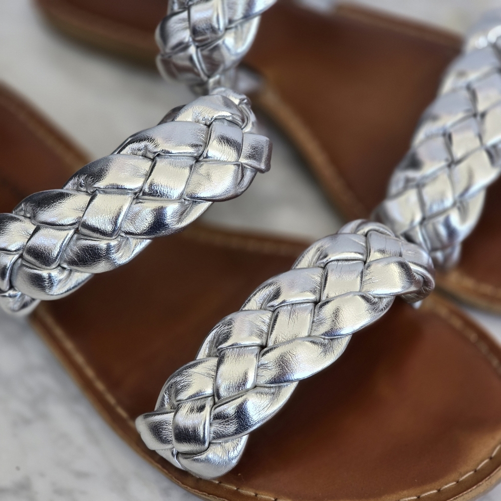 ROCK & CANDY Silver Braided Women's Sandals Size 9 EUC